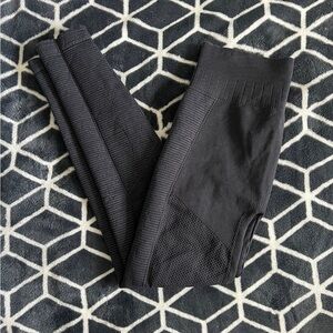 Nikibiki seamless leggings